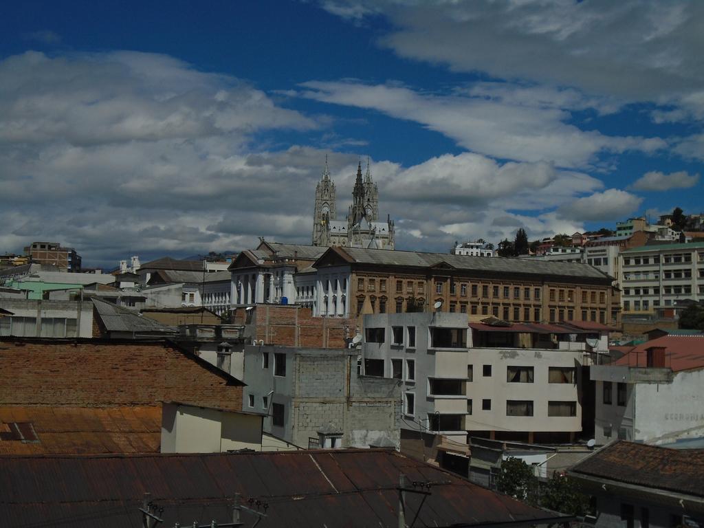 Hotel El Ejido Quito Exterior photo